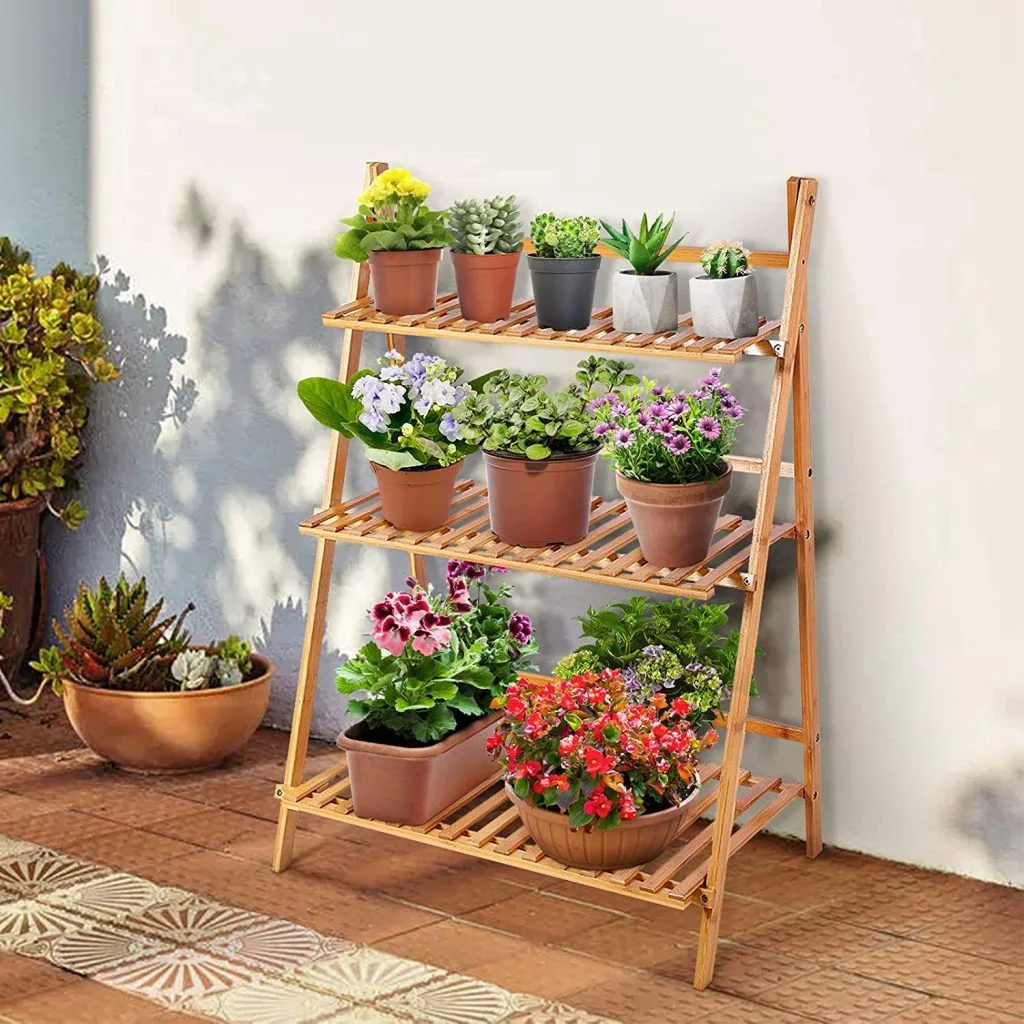 estantes para plantas de madera